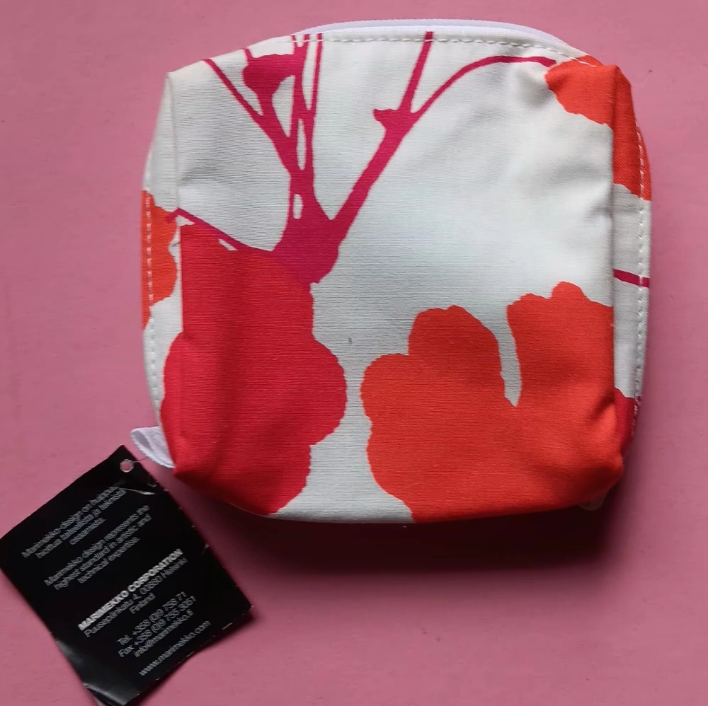 NWT Marimekko "Poimulehti" Orange Floral Mini Cosnetic Toiletry Travel Bag - Picture 6 of 7